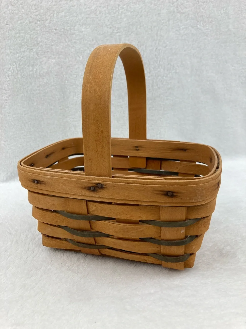 VTG 1997 Longaberger Hand Woven Small Basket Handled 7”